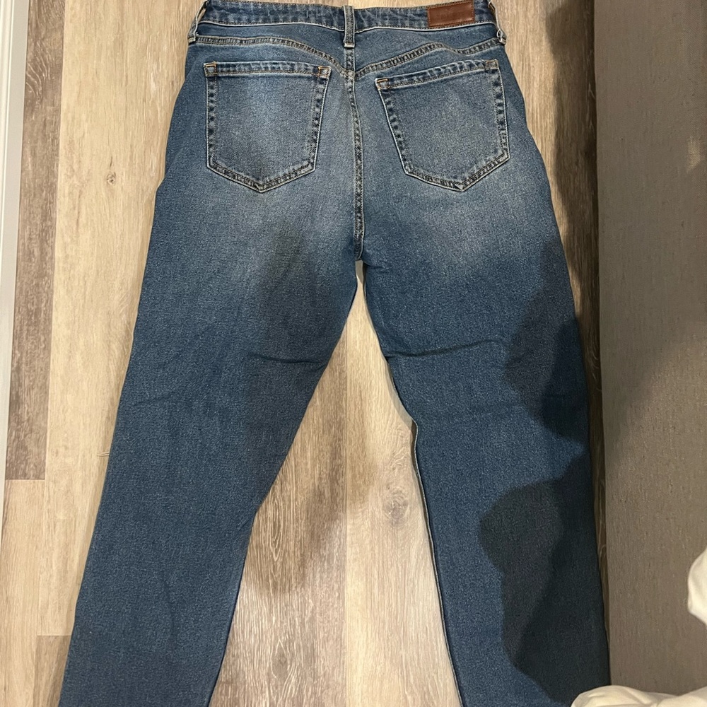 Hollister darks ash ultra high mom jeans size 9r